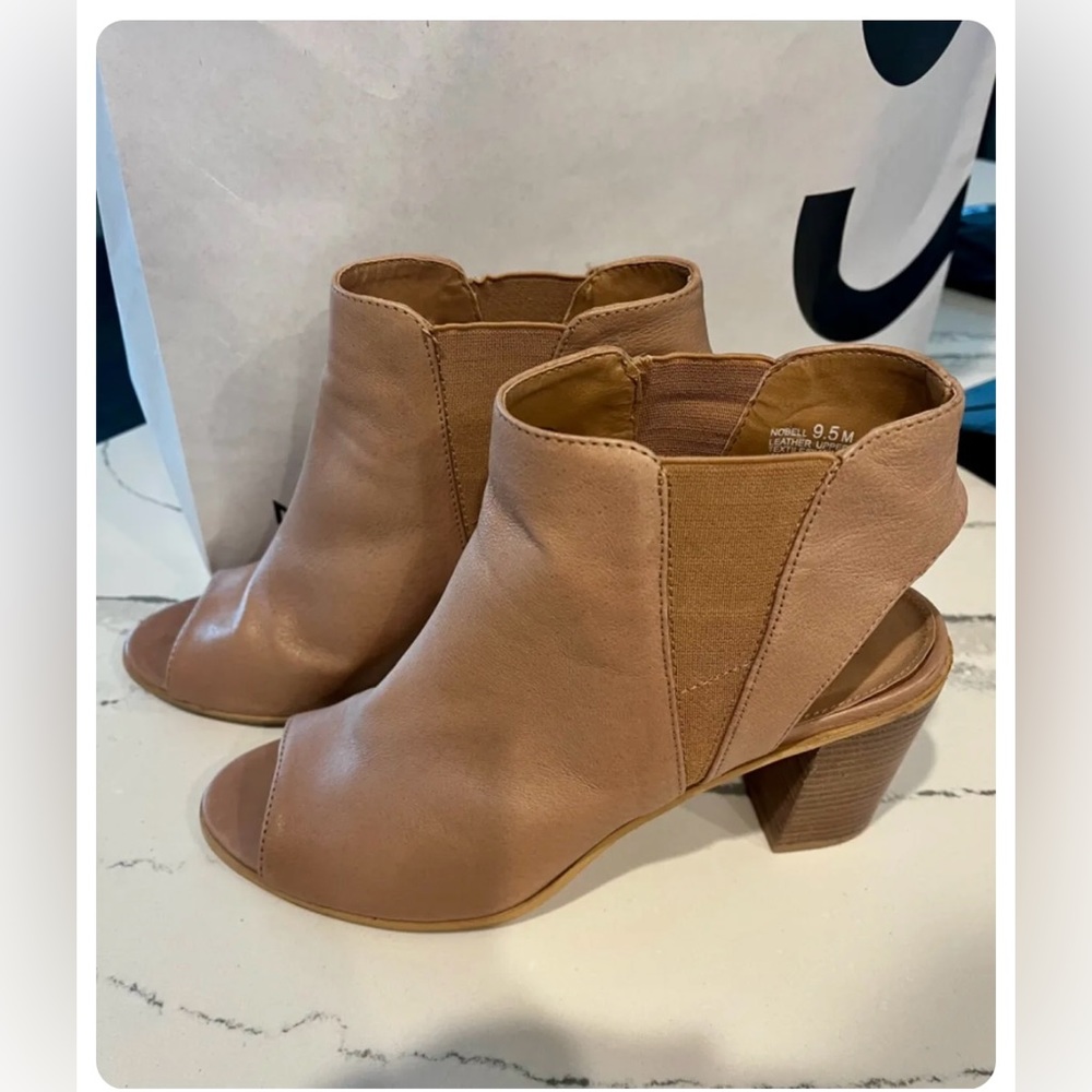 Steve Madden women’s size 9.5 Nobell shoes tan